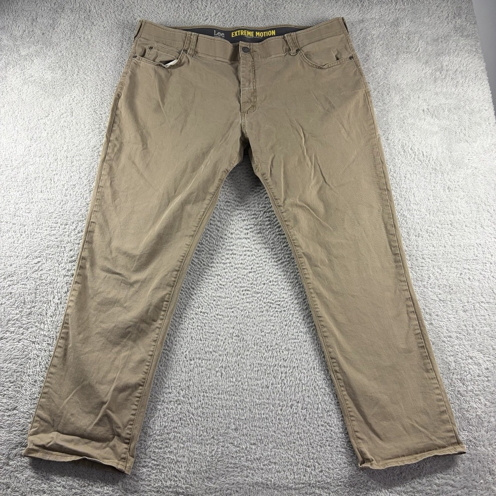 Lee Extreme Motion Pants Mens 42x30 (40x29) Khaki Stretch Straight Fit Tapered